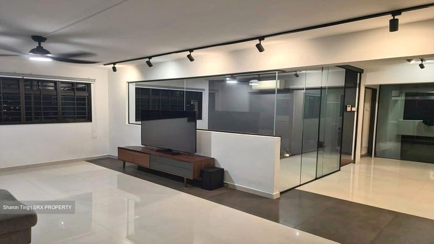 Blk 227 Jurong East Street 21 (Jurong East), HDB 5 Rooms #610977331